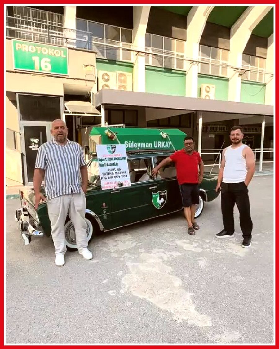 Denizlispor'da başkan Urkay'ın istifasının ardından taraftarlar kutlama yaptı