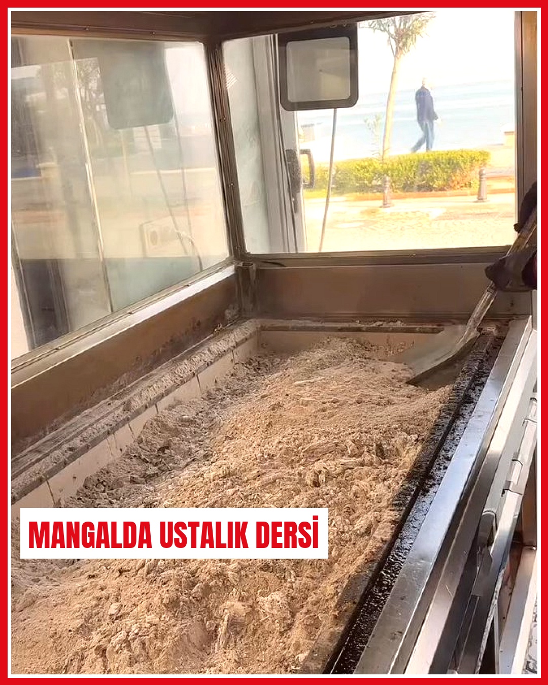 Mudanya'da Balıkçı Berat Usta, odun ateşinde mangal yakma